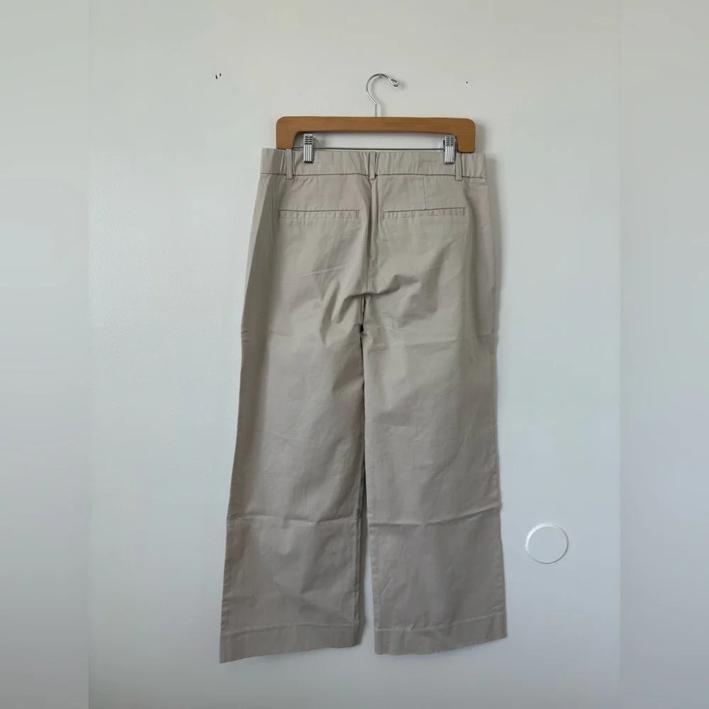 Abercrombie & Fitch Sloane Low Rise Tailored Twill Pant - Picture 4 of 5